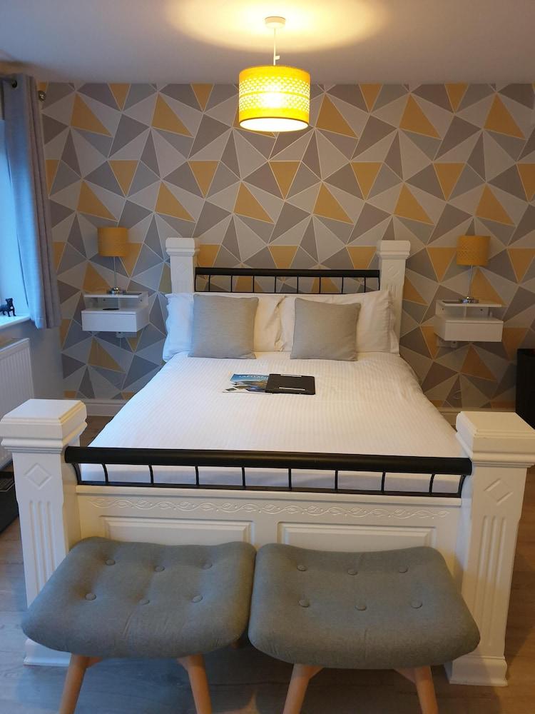 Number 80 Hotel โบว์เนส ออน วินเดอเมียร์ ภายนอก รูปภาพ